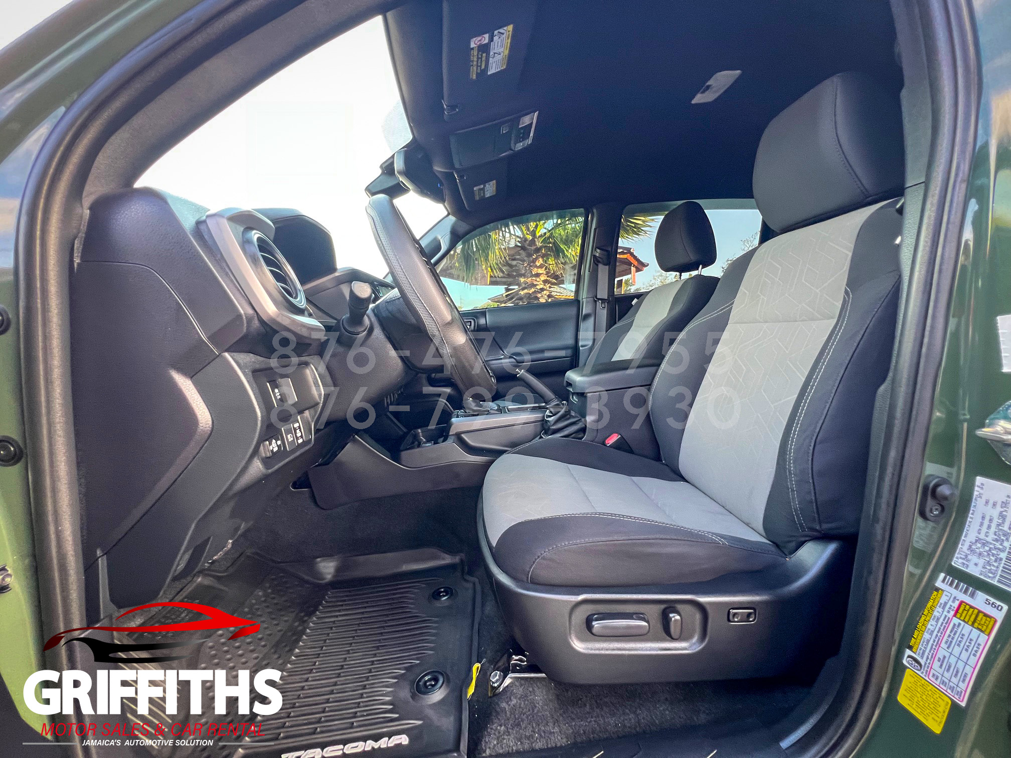Vehicle Image 13